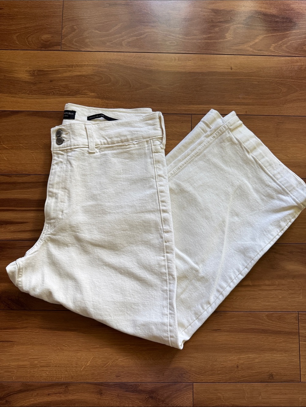Banana Republic High-Rise Wide Leg Crop 31